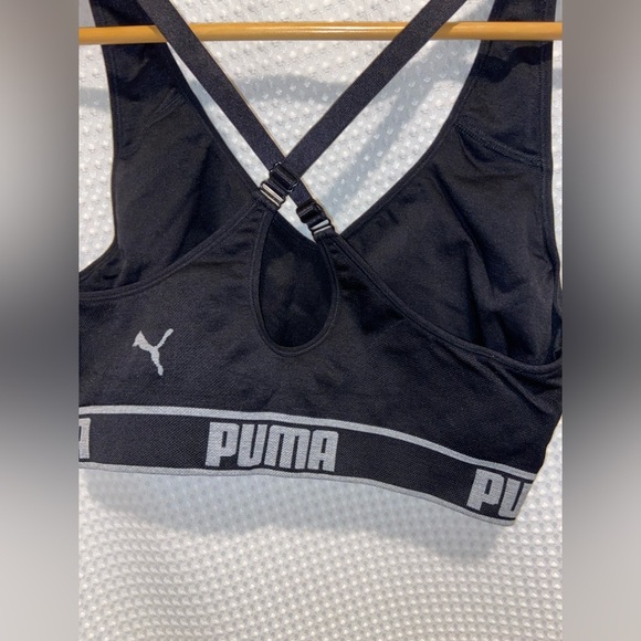 Women’s PUMA black cross back Sports Bra size XL - Picture 6 of 8